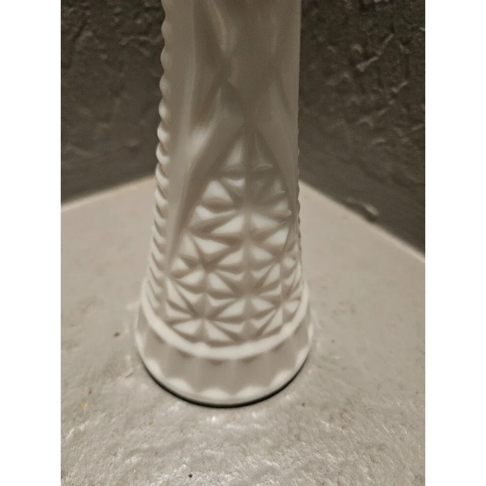 Anchor Hocking Stars and Bars Milk Glass Vase 9